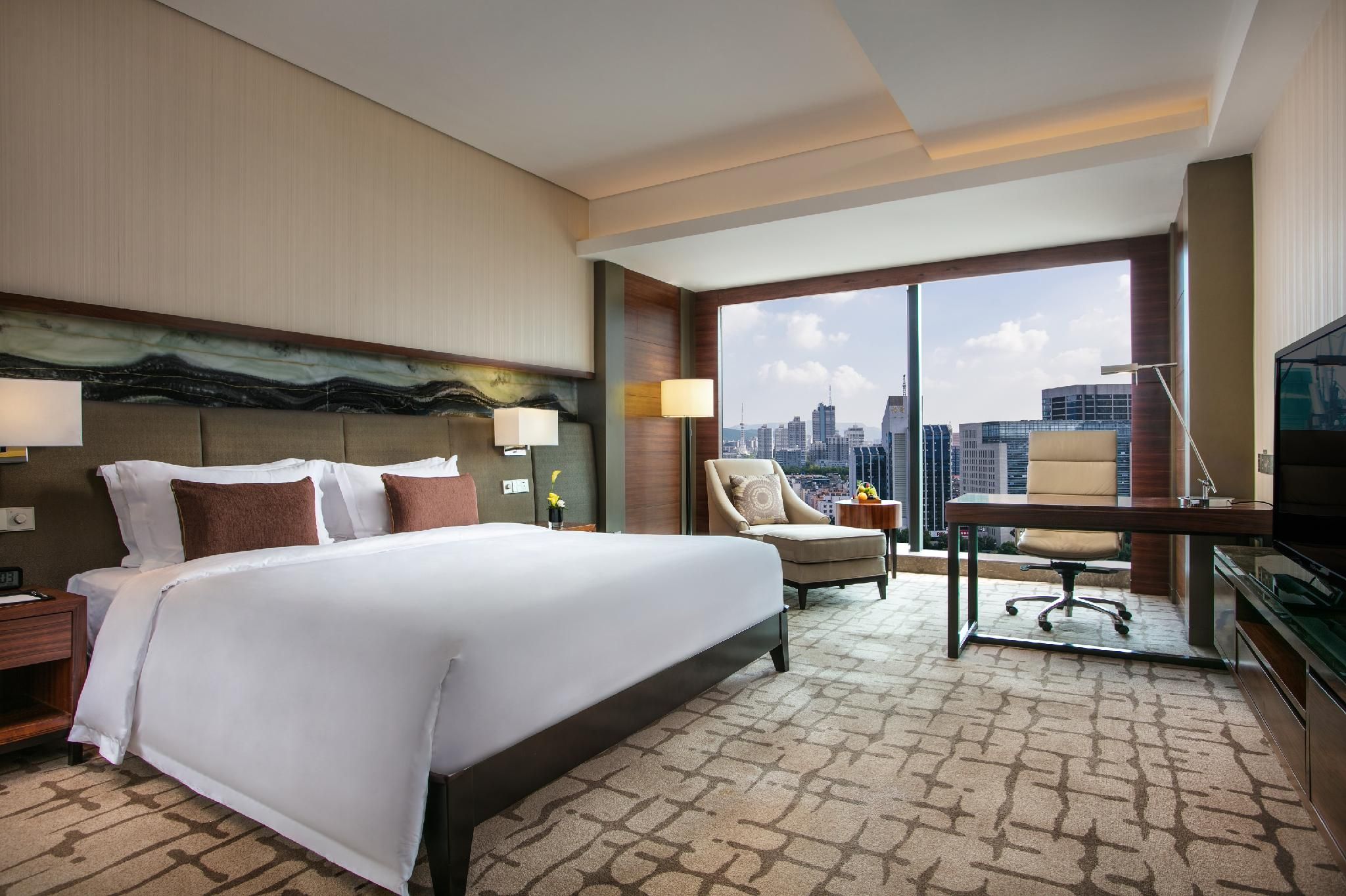 Intercontinental Jinan City Center Classic Room