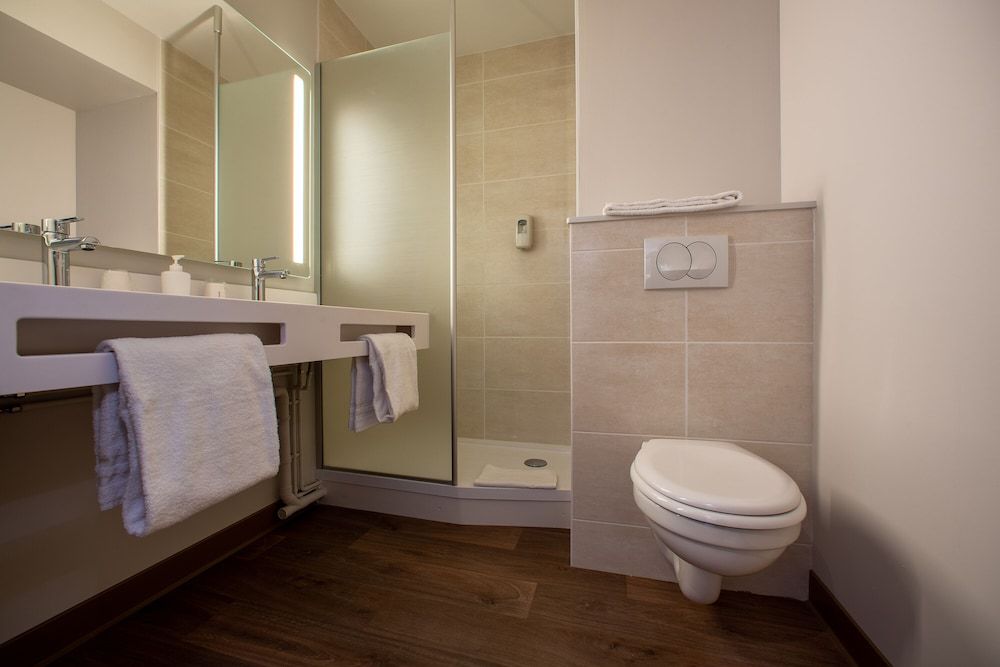 B&B HOTEL LES HERBIERS Twin Room, Non Smoking 7