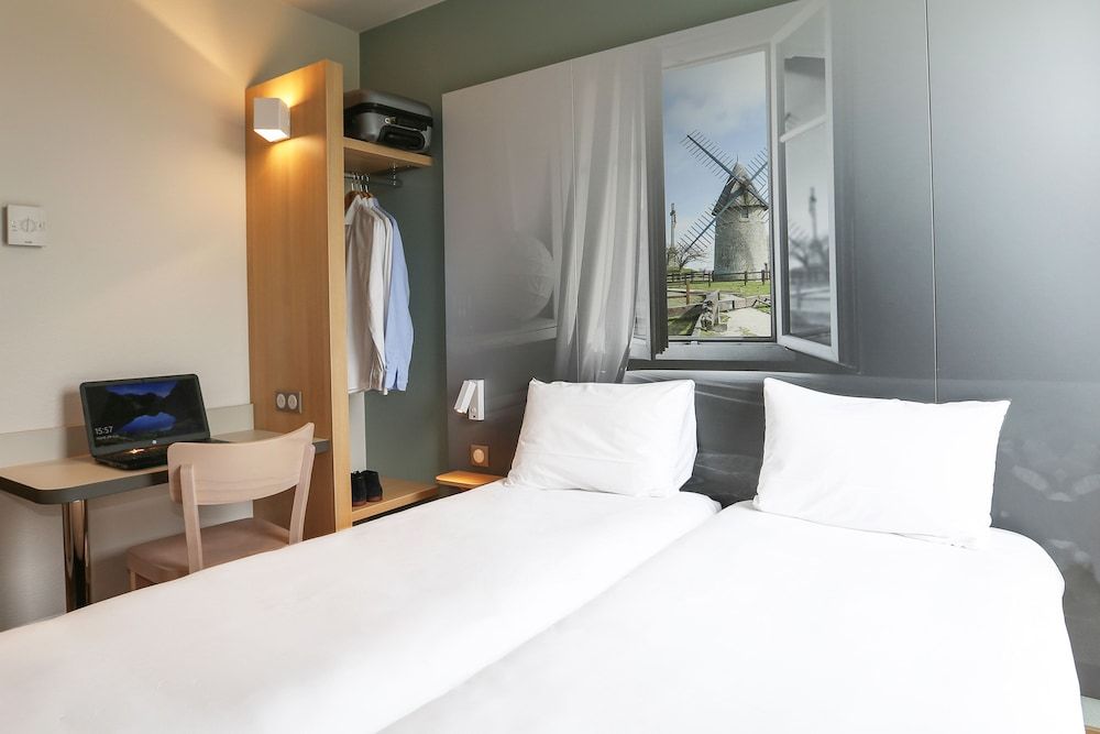 B&B HOTEL LES HERBIERS Twin Room, Non Smoking 2