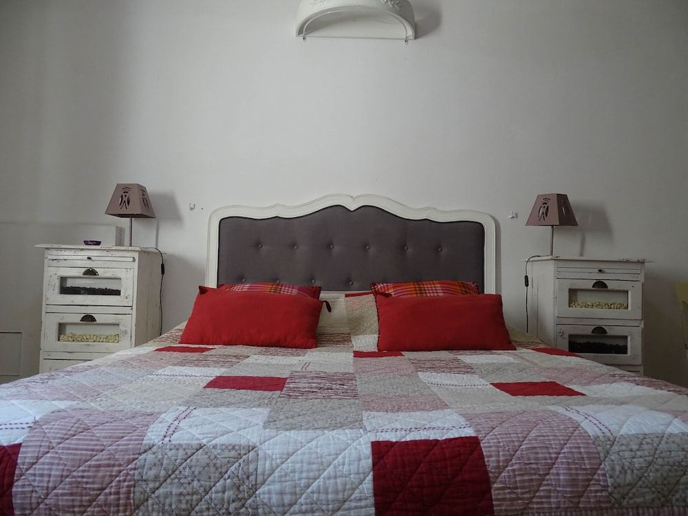 Comfort Double Room, Ensuite, Park View (Dentelle)