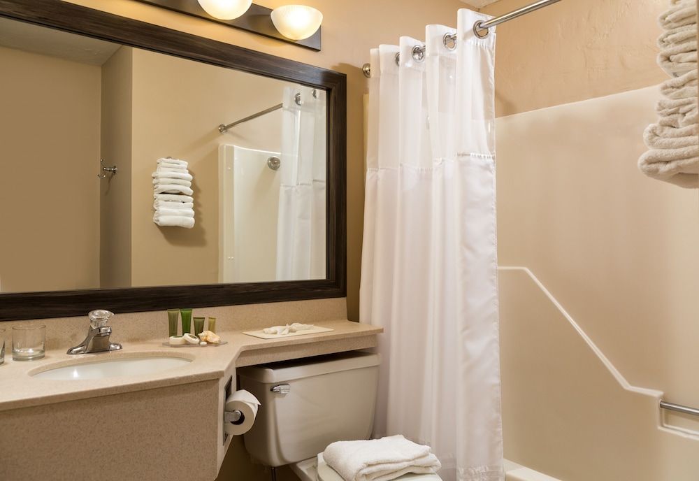 Bayside Resort Hotel Standard Double Room, 2 Double Beds 5