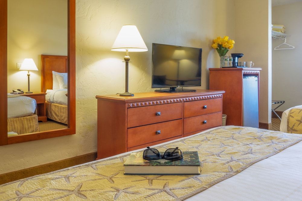 Bayside Resort Hotel Deluxe Room, 2 Queen Beds