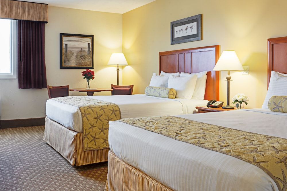 Bayside Resort Hotel Deluxe Room, 2 Queen Beds, Accessible (Roll-in shower) 2