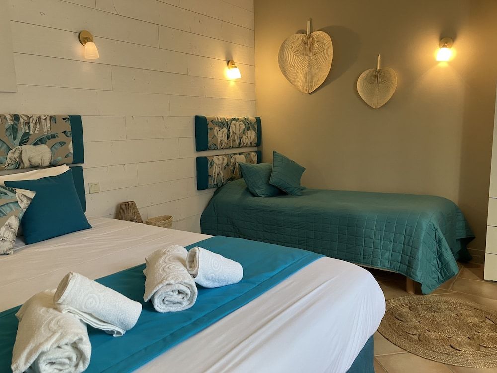 Hôtel de la Côte Fleurie Superior Double Room, Terrace (Triple) 3