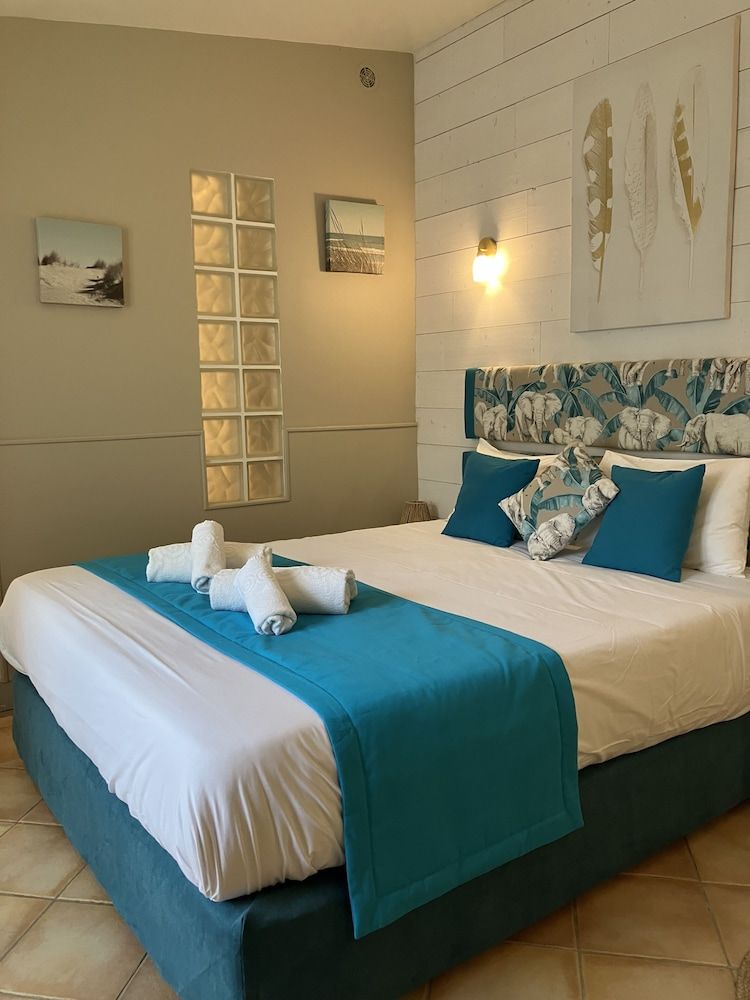 Hôtel de la Côte Fleurie Superior Double Room, Terrace (Triple) 2