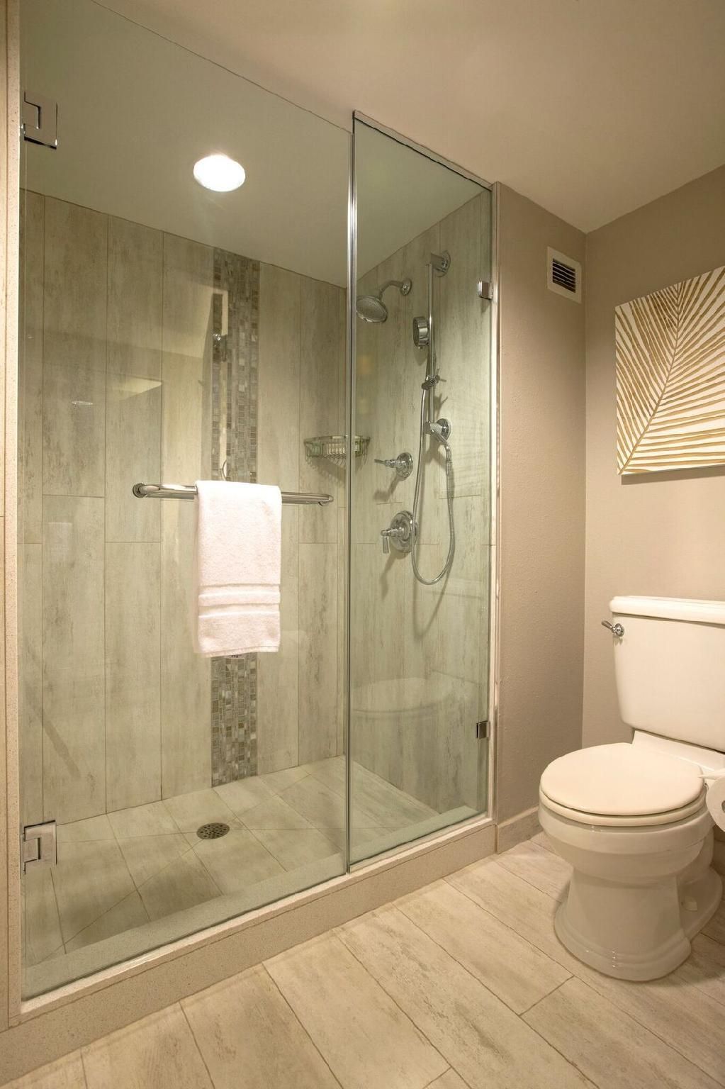 Deluxe King Room (Includes FREE Universal Express Unlimited)