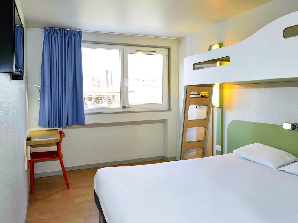 ibis budget Bordeaux Le Lac Standard Room, Multiple Beds