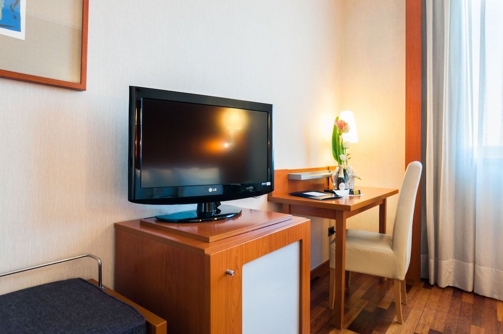 EXE Toscana Double or Twin Room 7