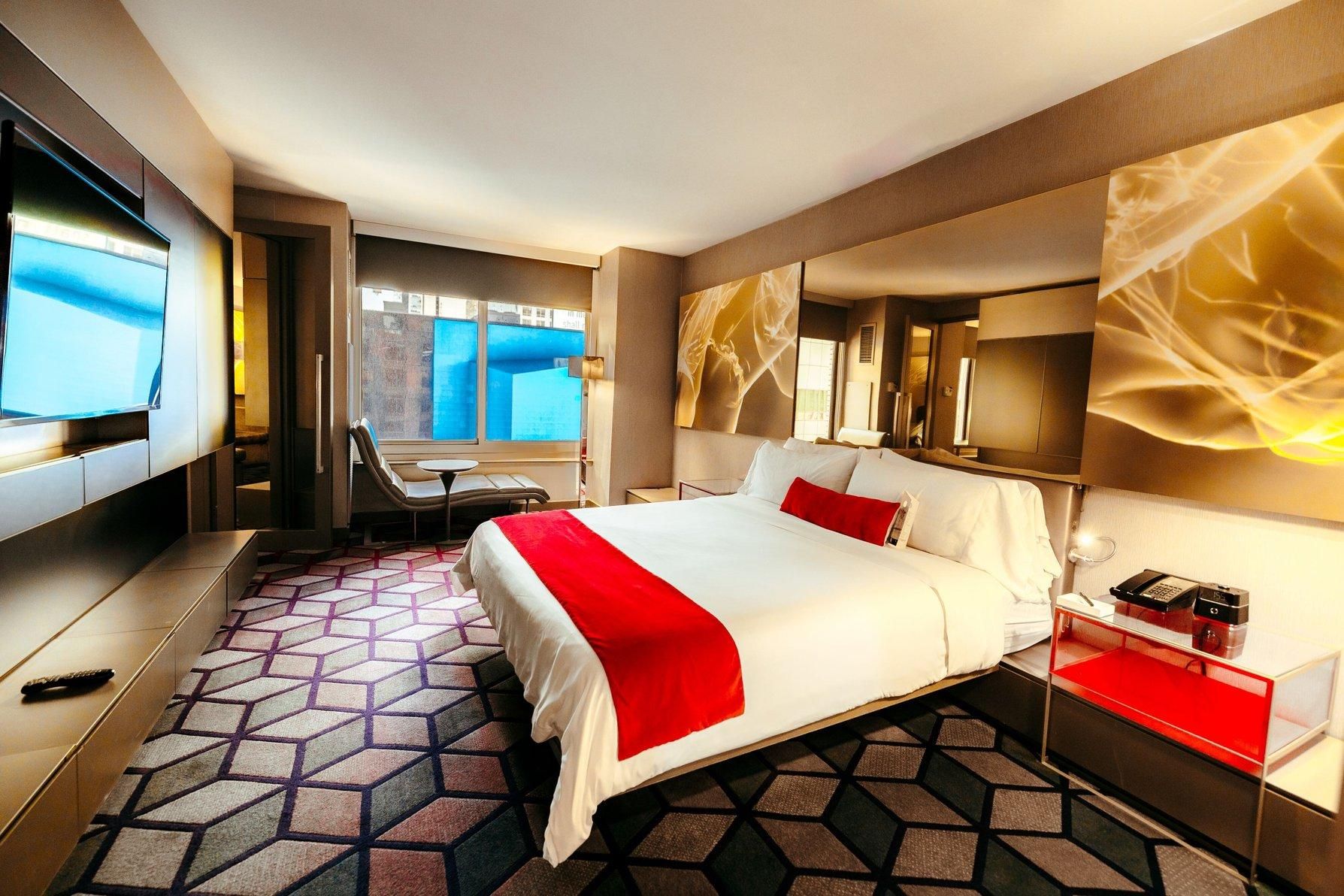 Fantastic Suite, Suite, 1 King, Sofa Bed, High Floor