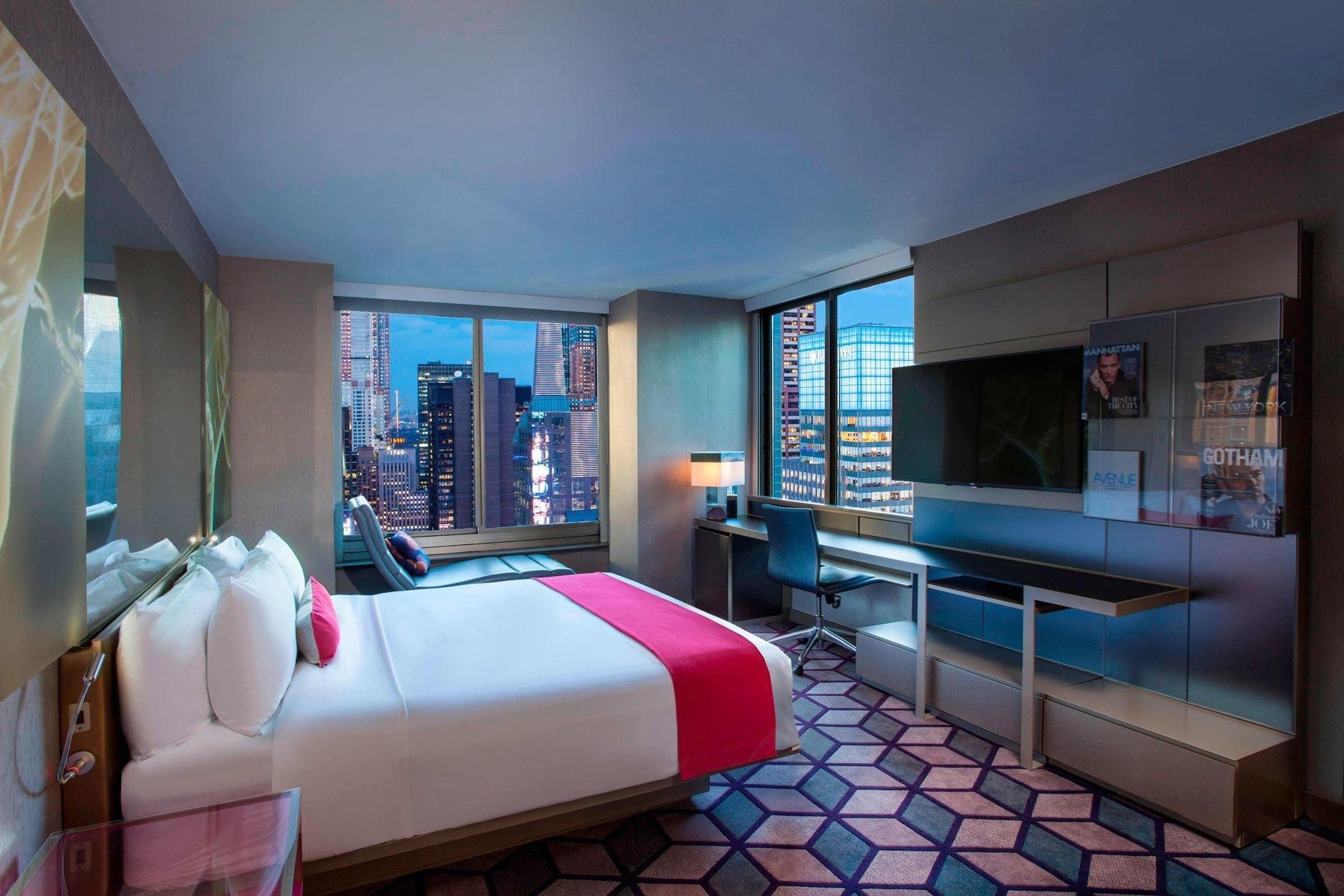 Cool Corner, Guest Room, 1 King, Times Square View, Corner Room, High Floor