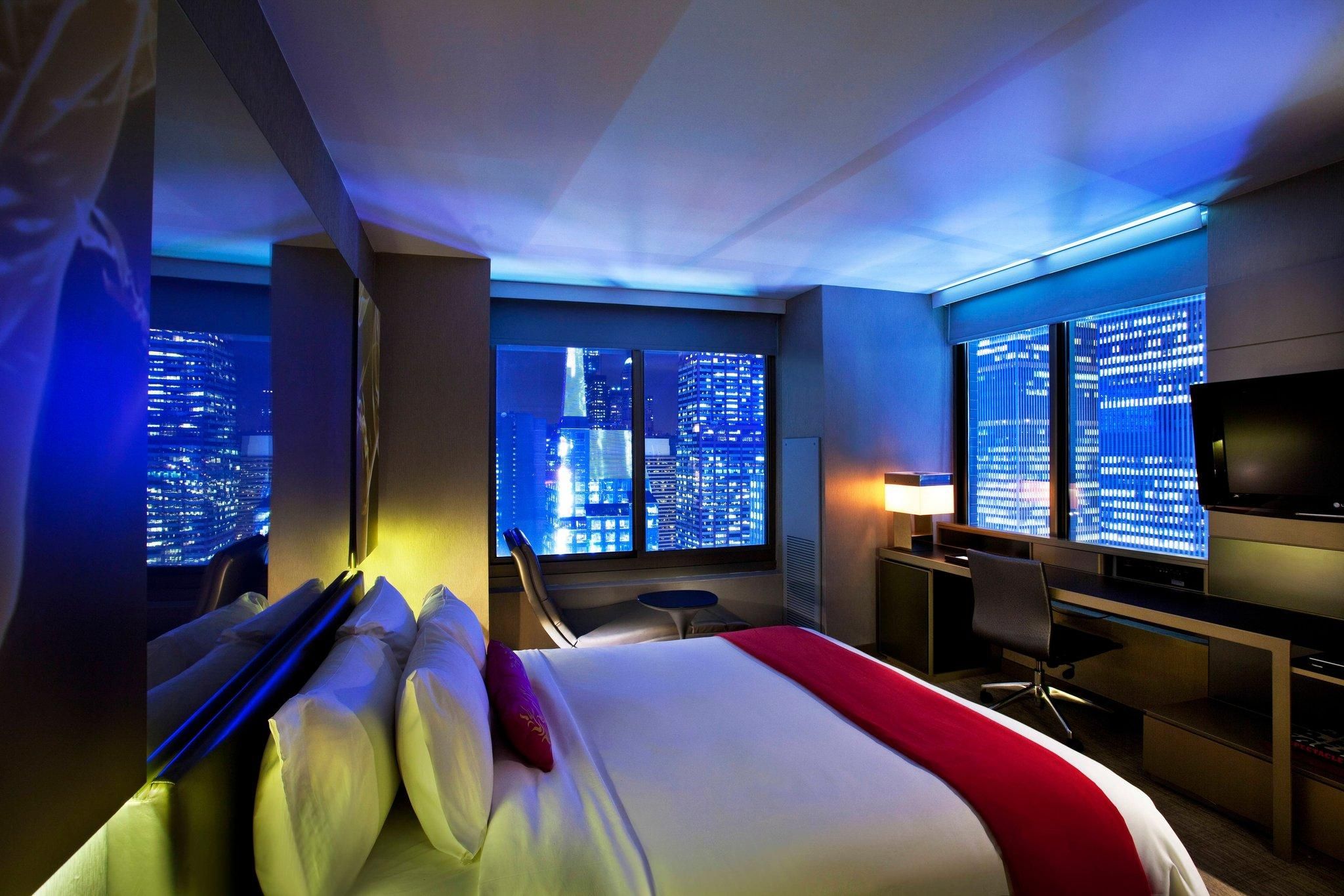 Wow Suite, Suite, 1 King, Sofa Bed, Corner Room, High Floor