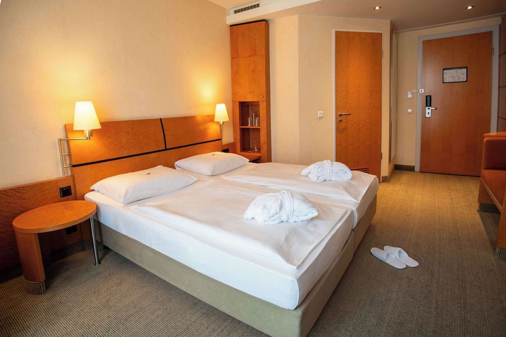 Standard Room, 1 Double Bed (Converts to 2 Twin Beds)