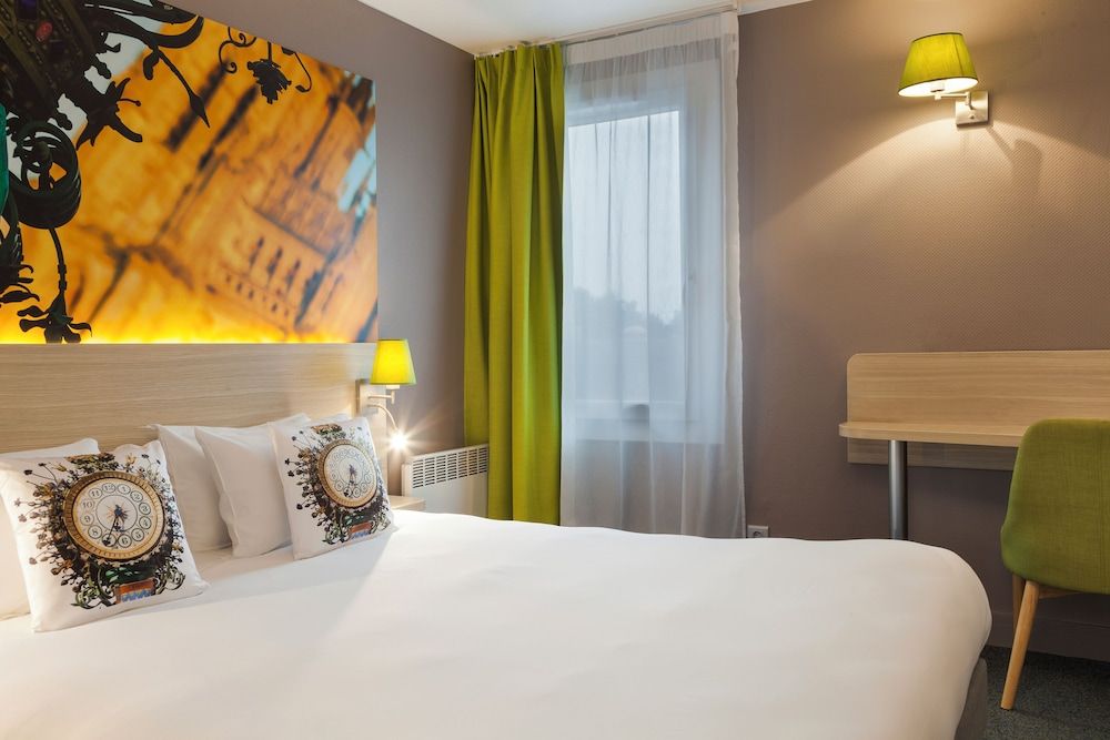 Brit Hotel Confort Amiens Connecting Rooms 2