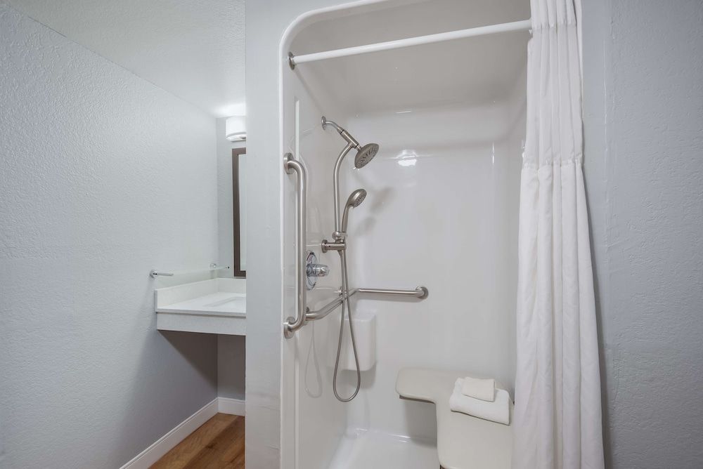 Suite, 1 King Bed, Accessible, Refrigerator & Microwave (Walk-in Shower)
