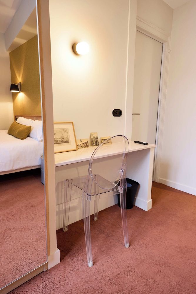 Hotel Henri IV Comfort Double Room 4