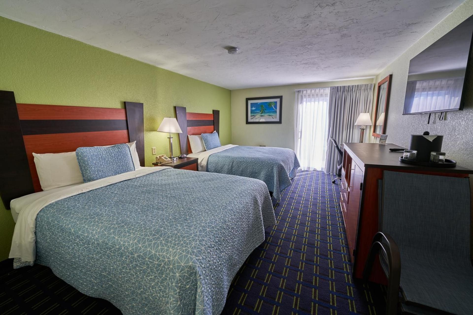 The Mariner Resort Cape Cod by The Red Collection 2 Queen Beds Courtyard/Pool Access Smoke Free