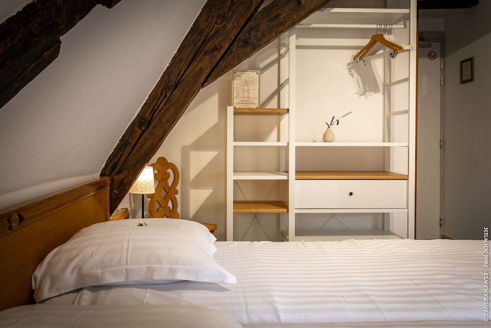 Hotel Restaurant Saint Nicolas Economy Twin Room (3ème étage) 2