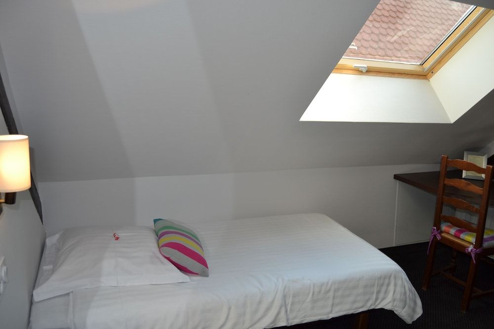 Hotel Restaurant Saint Nicolas Single Room, 1 Twin Bed (3ème étage)