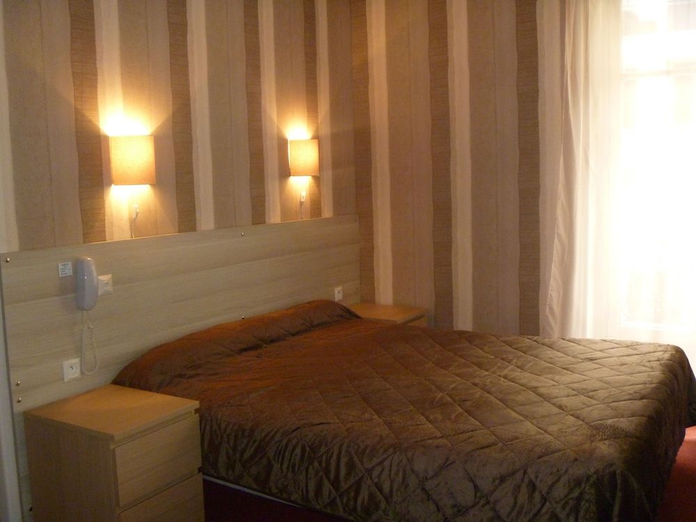 undefined Hôtel Media 6