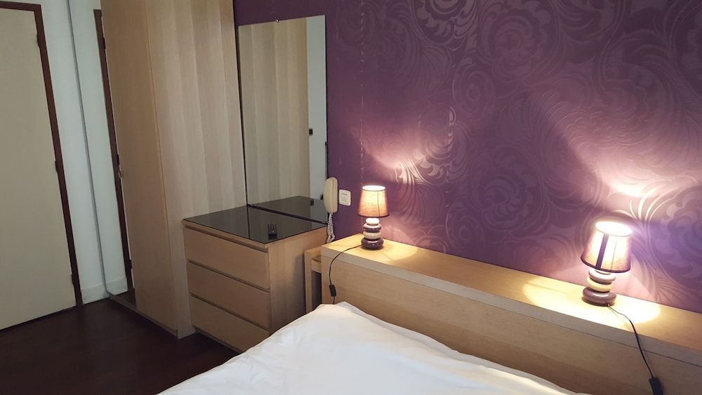 undefined Hôtel Media 7