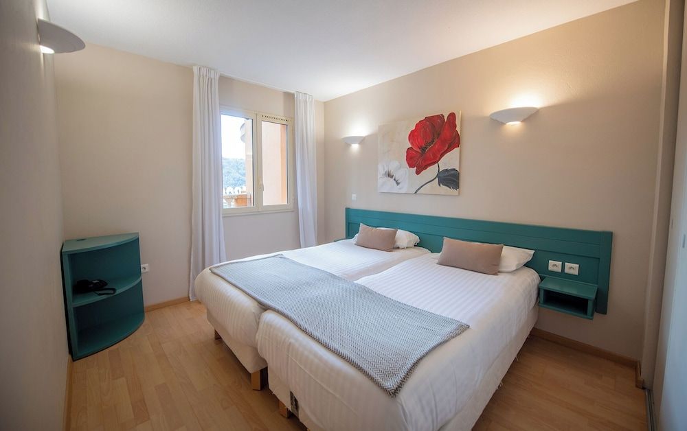 Appart Hotel Lou Castelet Apartment, 2 Bedrooms (5 pers)