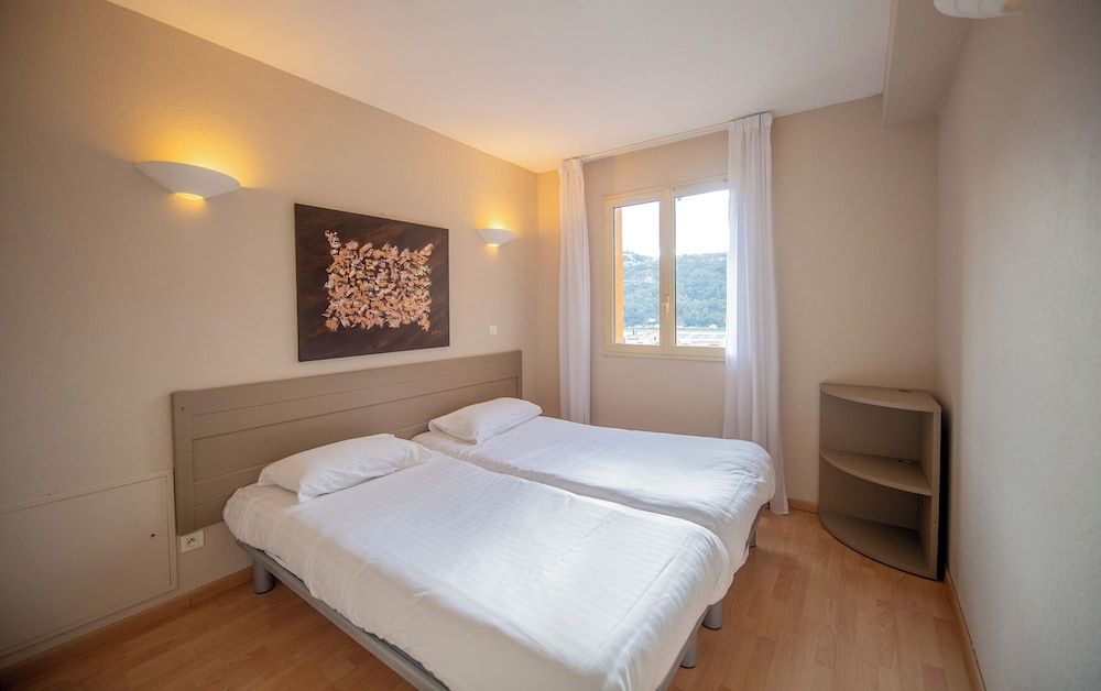 Appart Hotel Lou Castelet Apartment, 2 Bedrooms (5 pers) 4