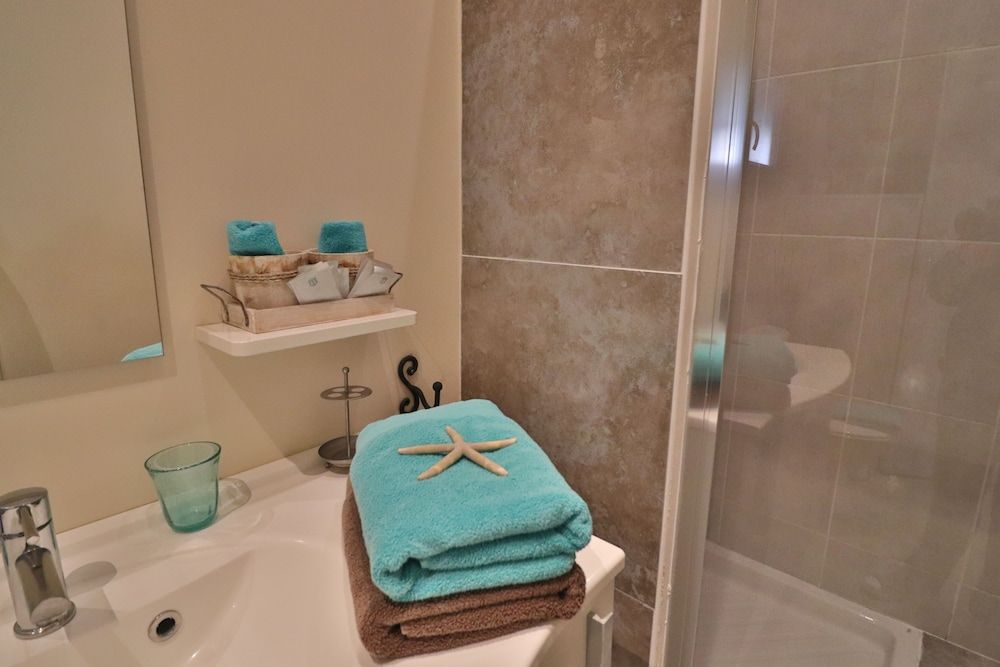 Le Mas de Bertagne - Chambres d'Hôtes Double Room (Calanque) 7