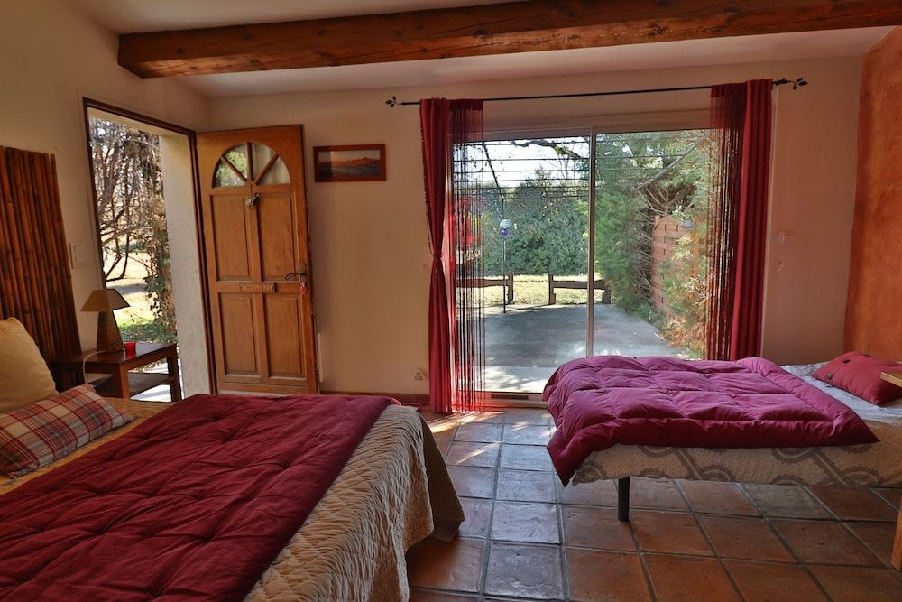 Le Mas de Bertagne - Chambres d'Hôtes Triple Room (Cascade) 4