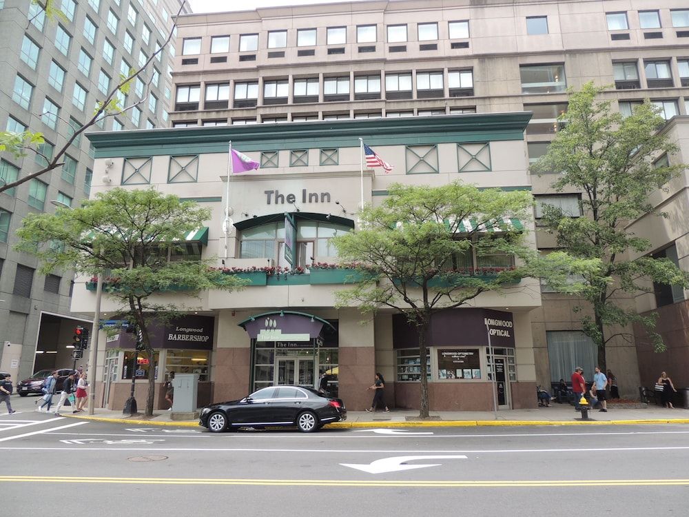 undefined The Inn at Longwood Medical 4