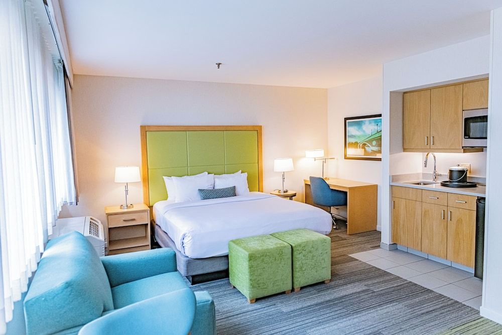 undefined The Inn at Longwood Medical 3