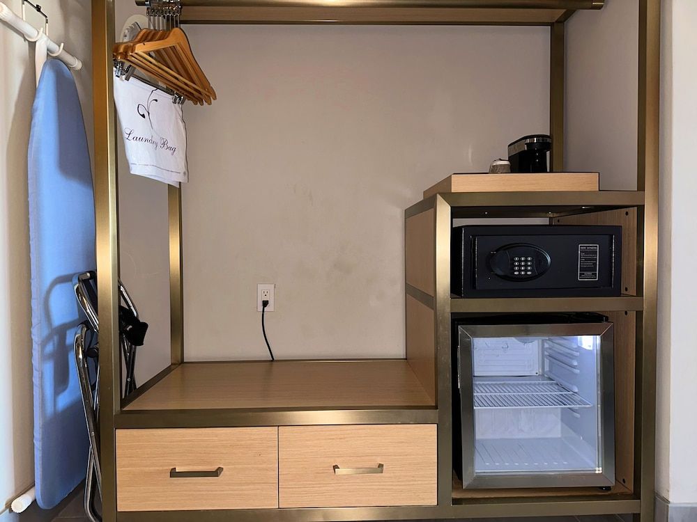 Lincoln Hotel Monterey Park Los Angeles Suite, Non Smoking 21