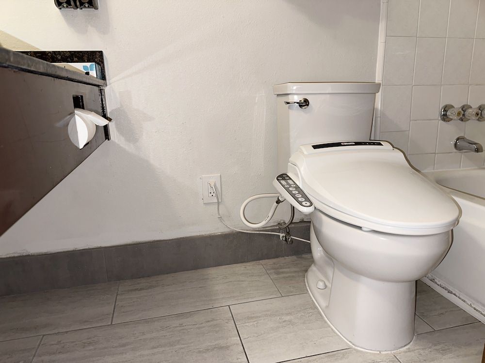 Lincoln Hotel Monterey Park Los Angeles Suite, Non Smoking 10