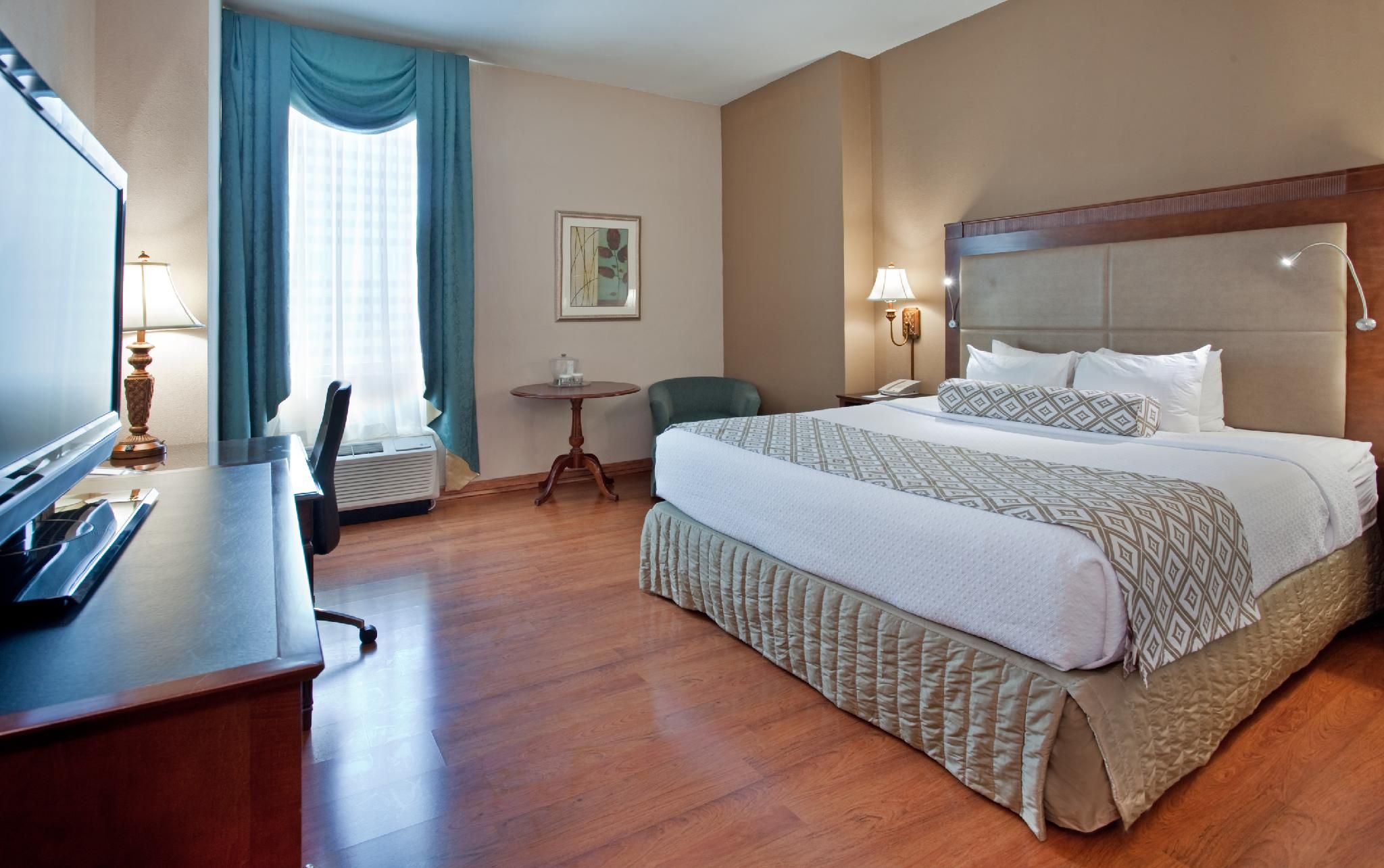 Executive King Bed