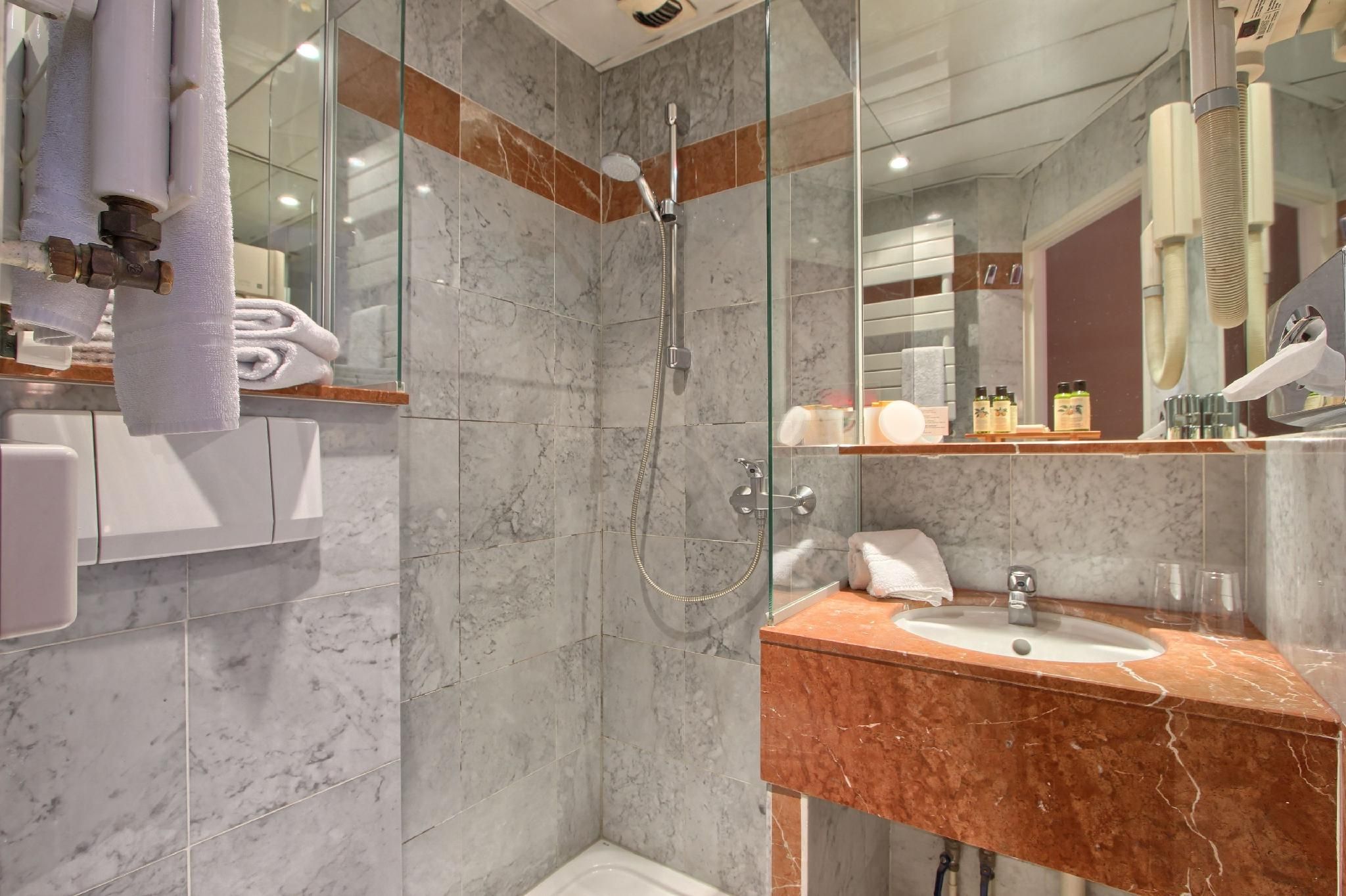 undefined Hotel des Marronniers 6