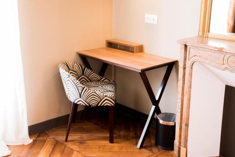 Hotel Excelsior Batignolles Double Room 12