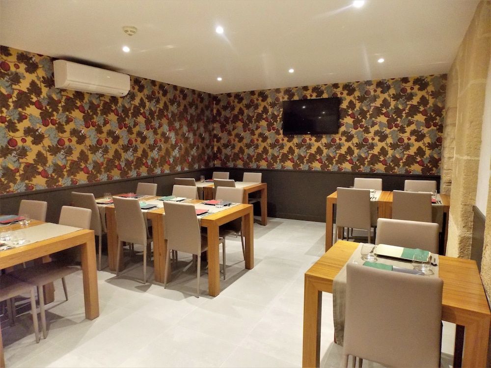 undefined Hotel Excelsior Batignolles 5