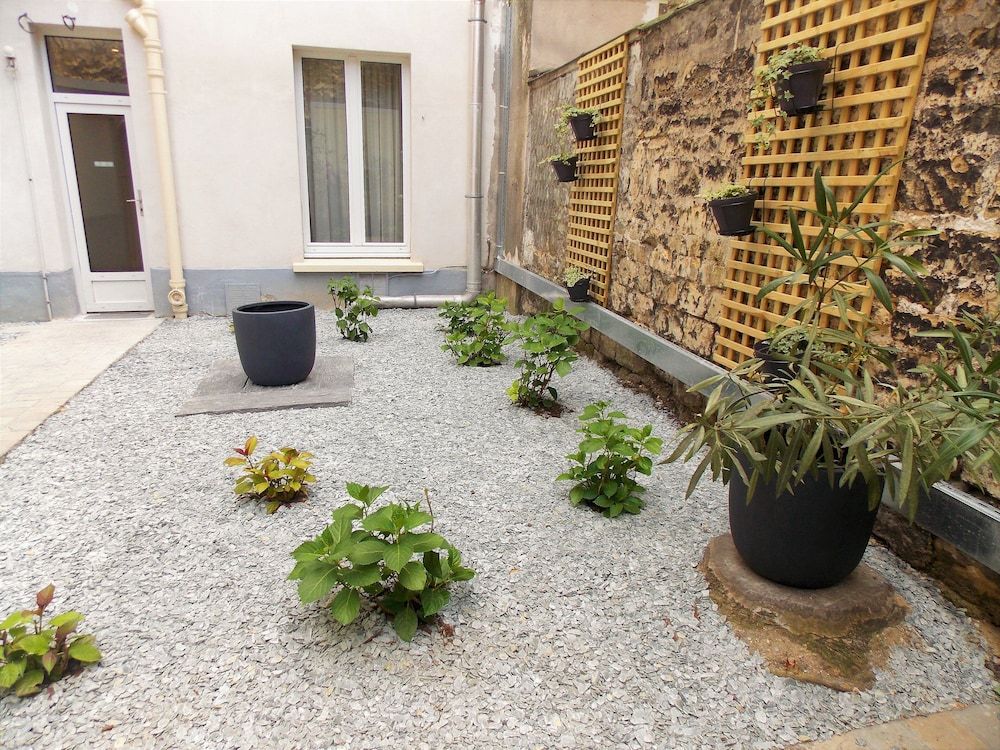 undefined Hotel Excelsior Batignolles 9