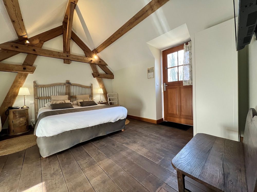 Chateau de Challanges