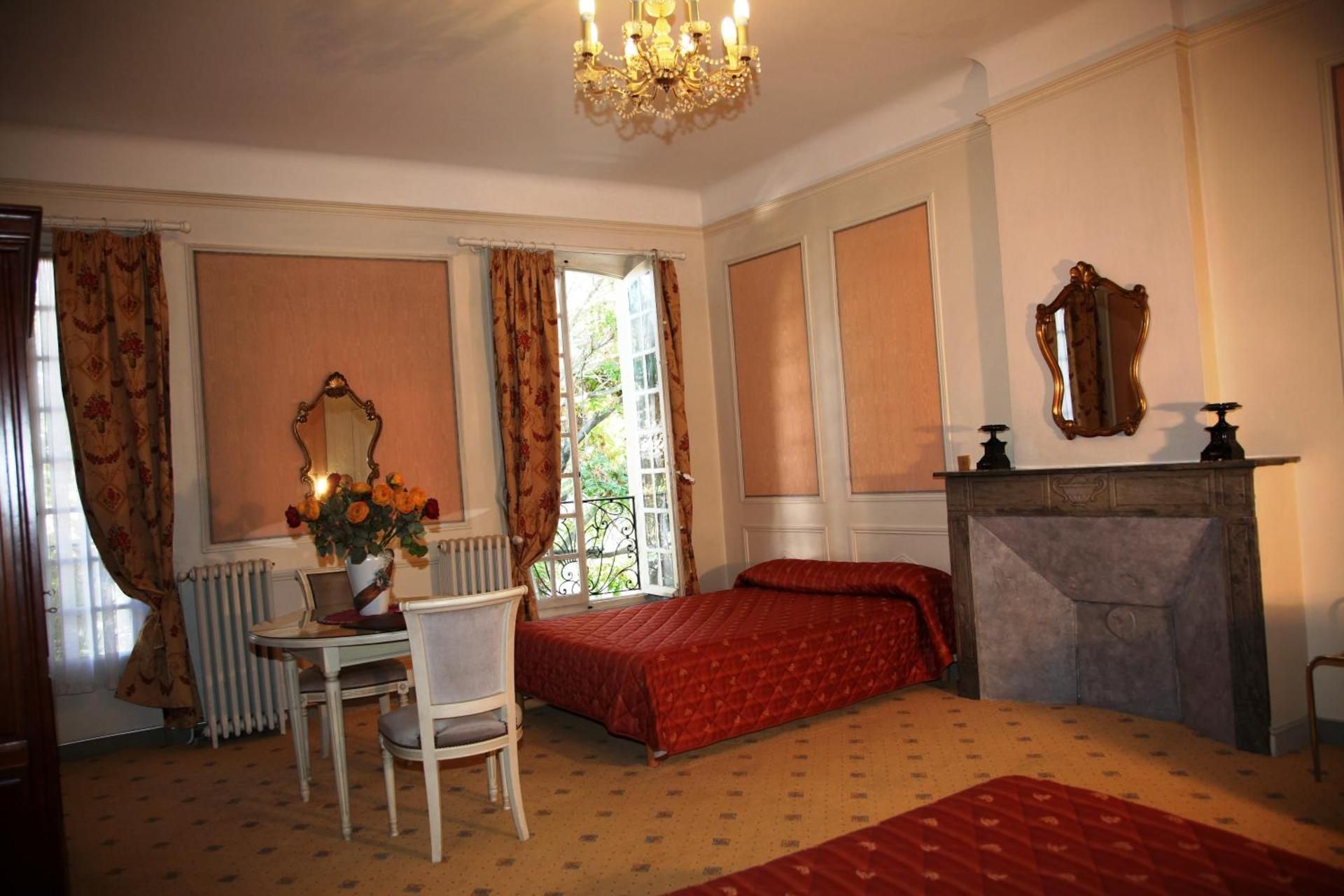 Large Double Room