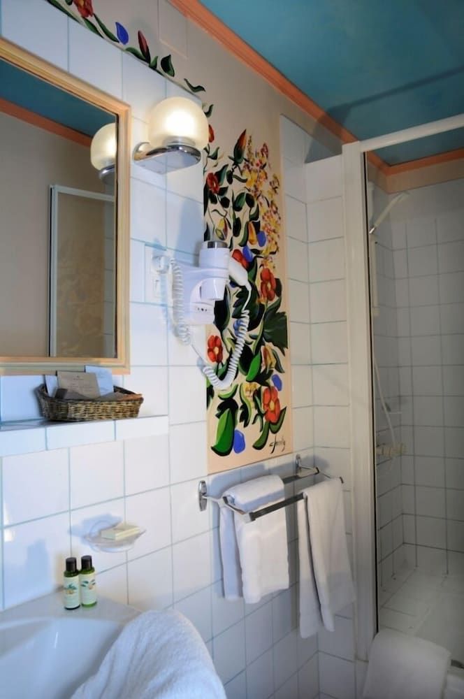 Hotel Du Fiacre Double or Twin Room 3