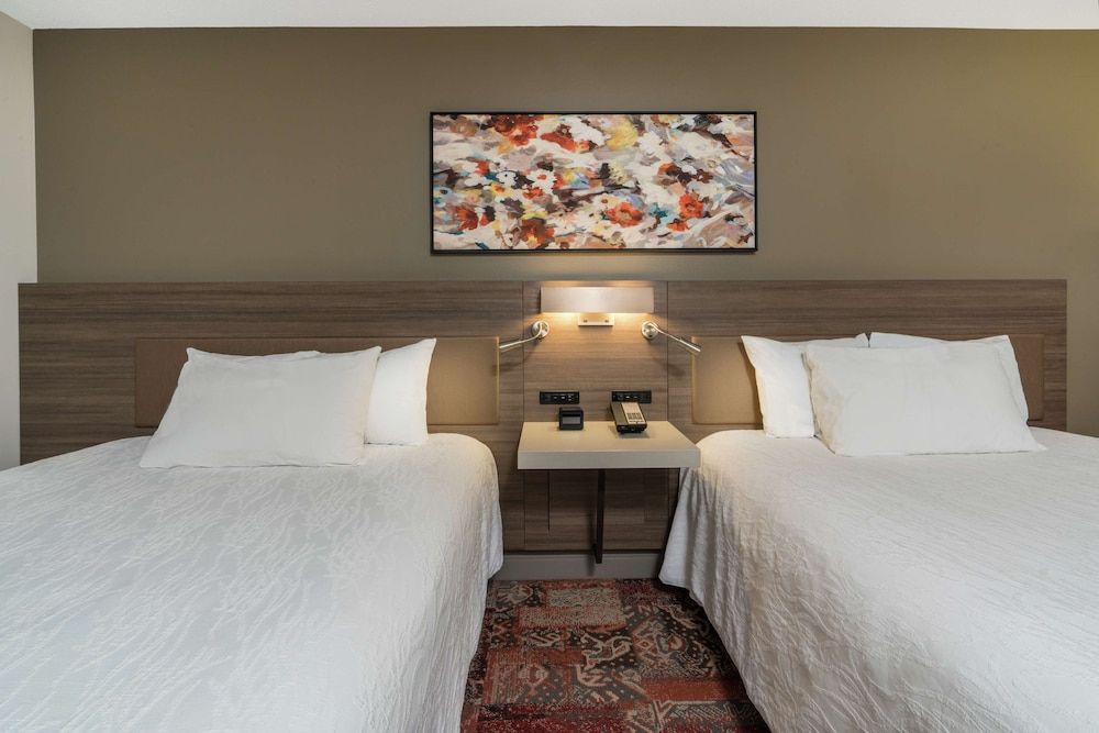 Two queen beds