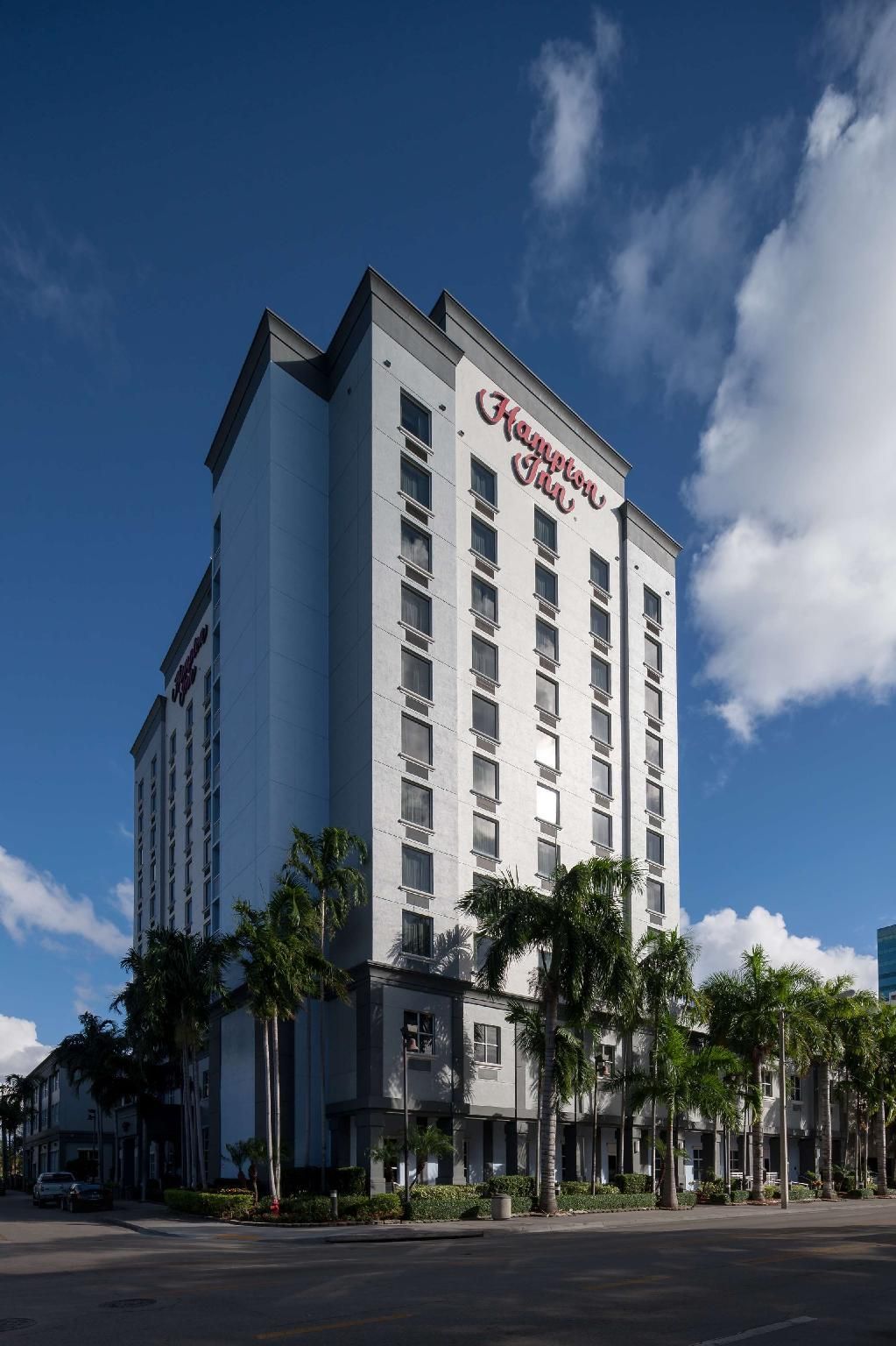undefined Hampton Inn Ft. Lauderdale/Downtown Las Olas Area 3