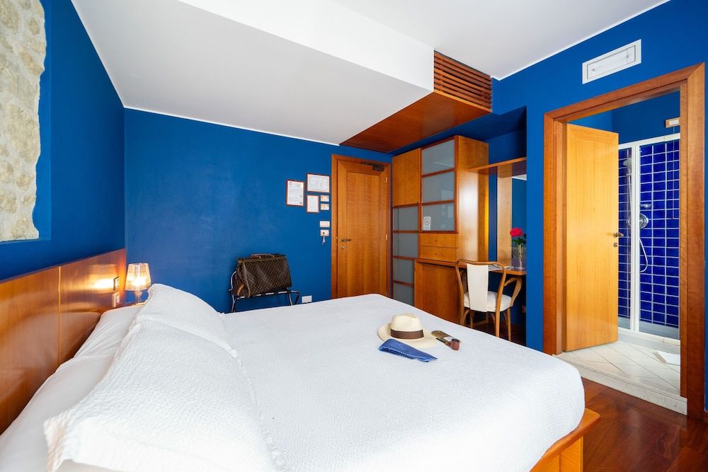 Panoramic Room, Mountain View
