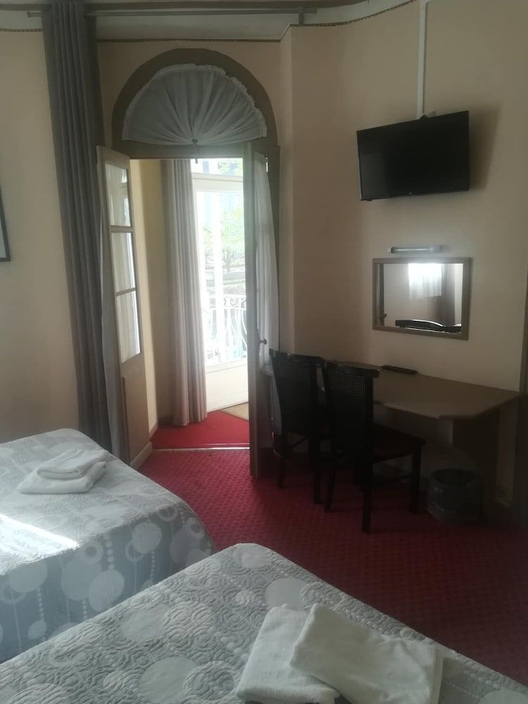 Hotel Du Gave Quadruple Room 8