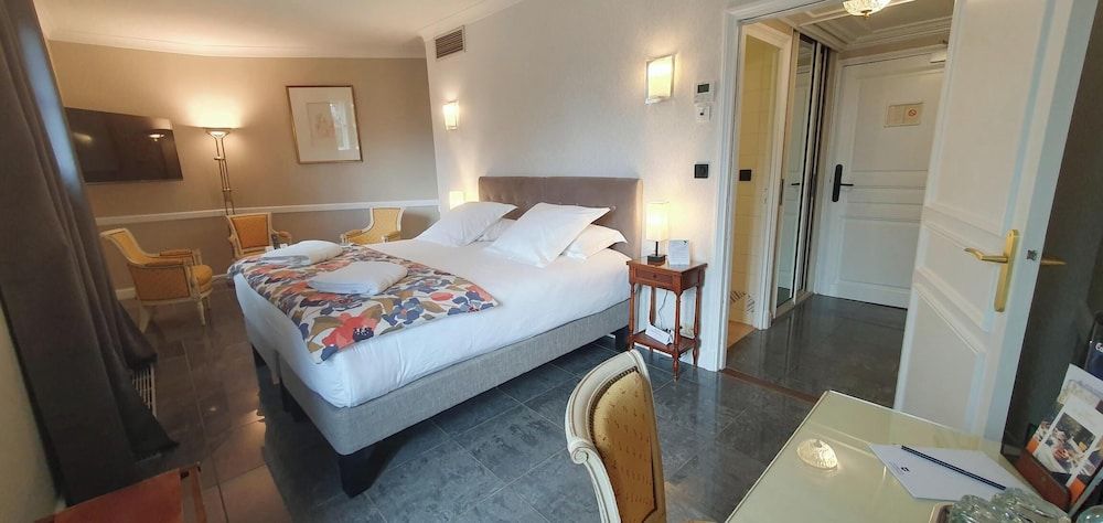 Demeures & Châteaux - Hôtel Greuze & Spa Tournus Superior Double Room 5