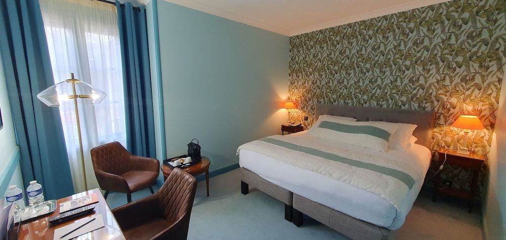 Demeures & Châteaux - Hôtel Greuze & Spa Tournus Comfort Double Room 2