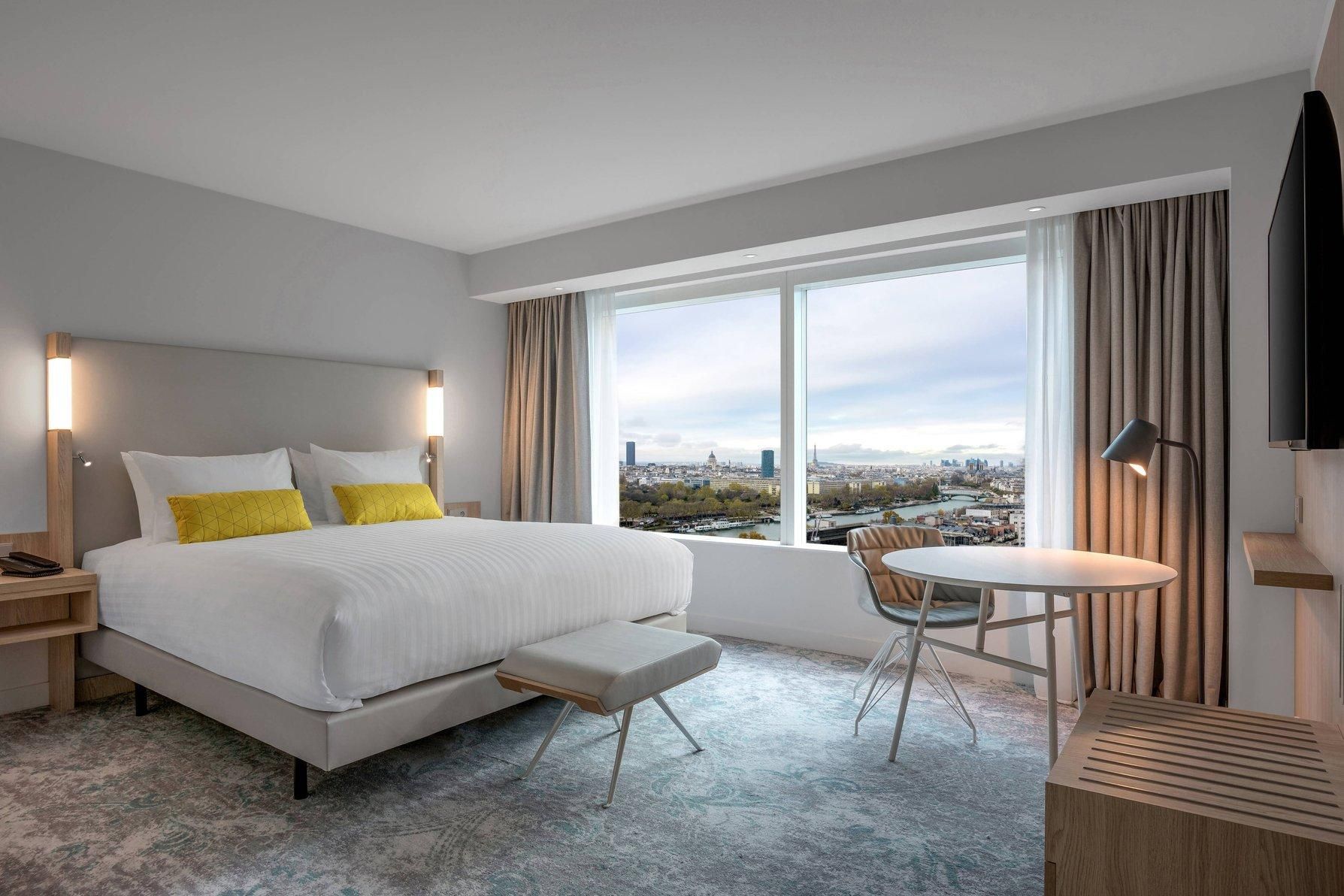 Eiffel Tower View, Guest room, 1 King