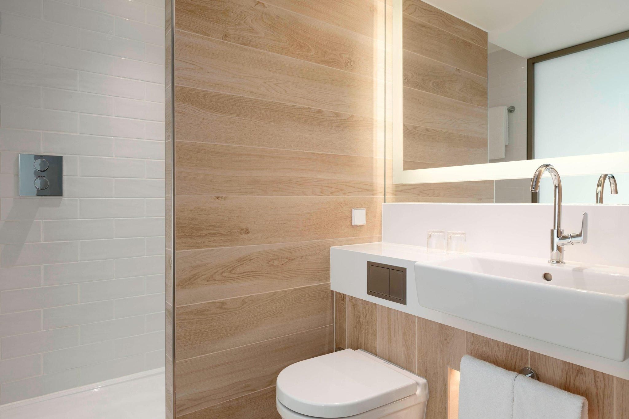 Guest Room, 1 King