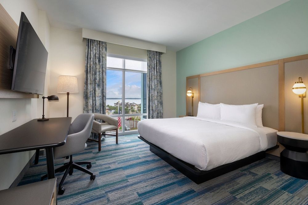 Fairfield Inn & Suites by Marriott Pensacola Beach Room, 1 King Bed, View (Hearing Accessible)