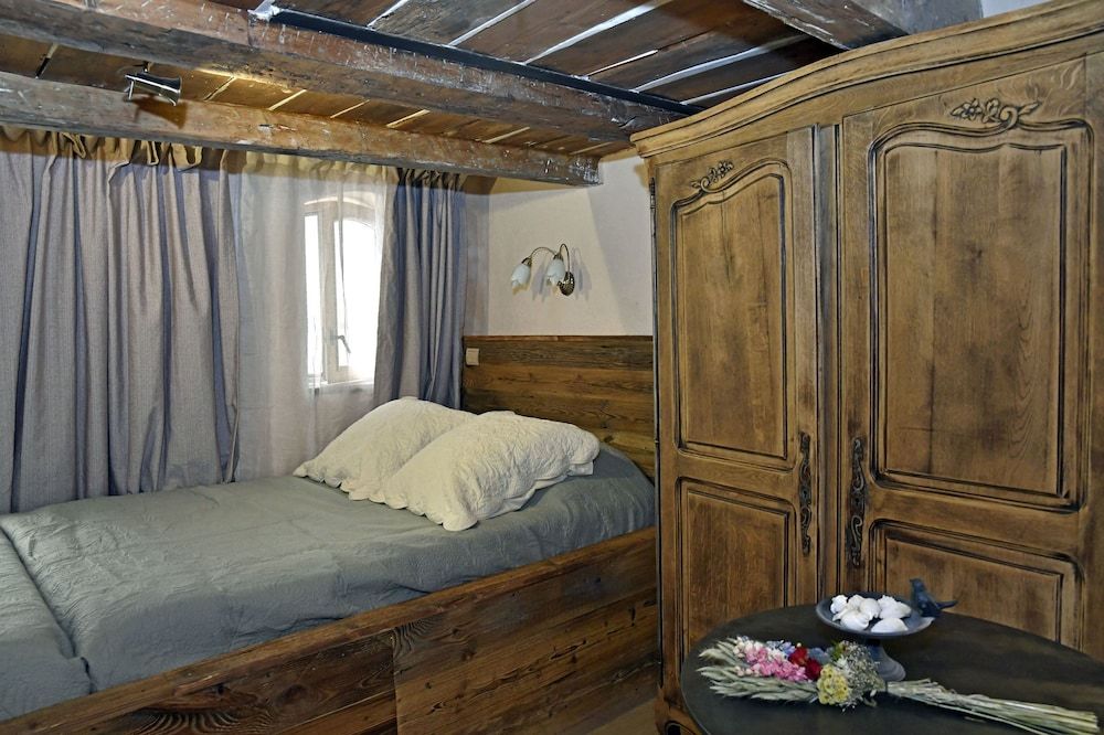 Un Mas en Ville Romantic Quadruple Room, 1 Bedroom 2